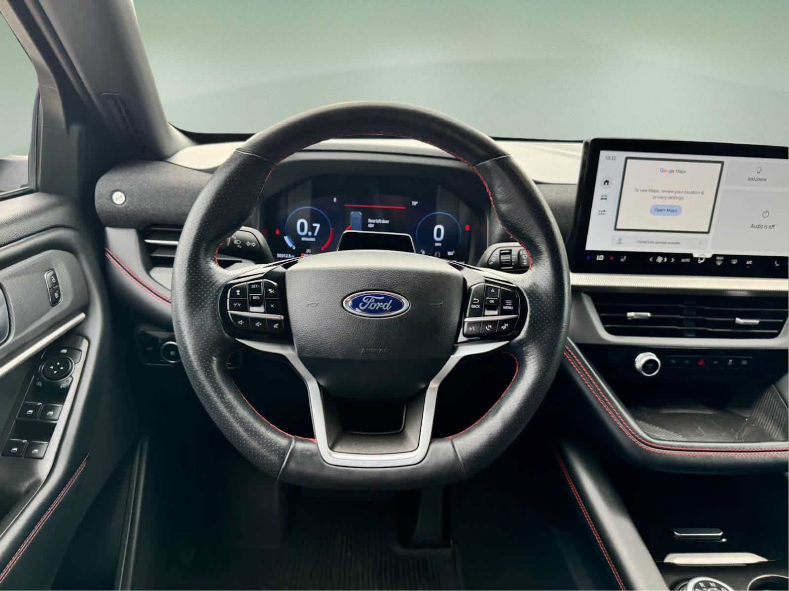 Used 2025 Ford Explorer ST-Line w/ ST-Line Street Pack AWD/4WD image 14