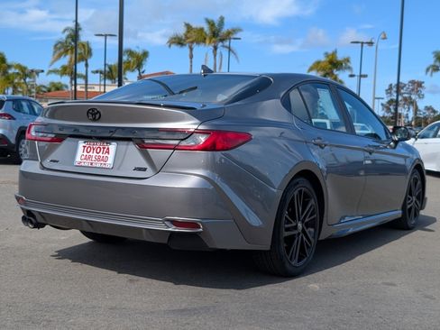 Used 2025 Toyota Camry XSE FWD image 13