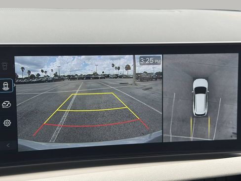Used 2025 Hyundai Tucson Limited FWD image 24