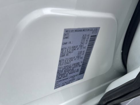 Used 2024 Nissan Pathfinder SV FWD image 39