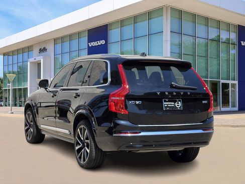 Certified 2025 Volvo XC90 B5 Plus w/ Protection Package Premier image 4