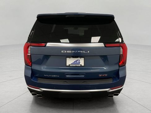 Used 2026 GMC Yukon Denali w/ Denali Reserve Package AWD/4WD image 5