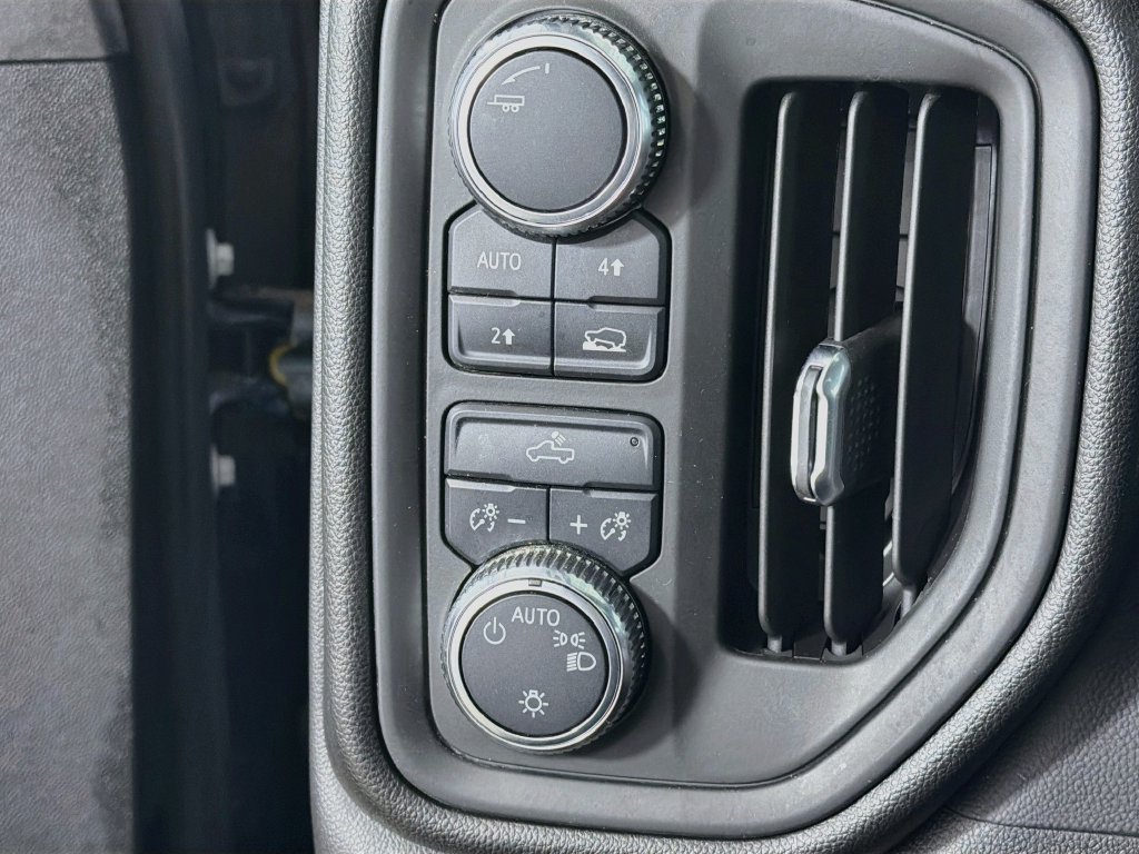 Used 2023 GMC Sierra 1500 Pro AWD/4WD image 12