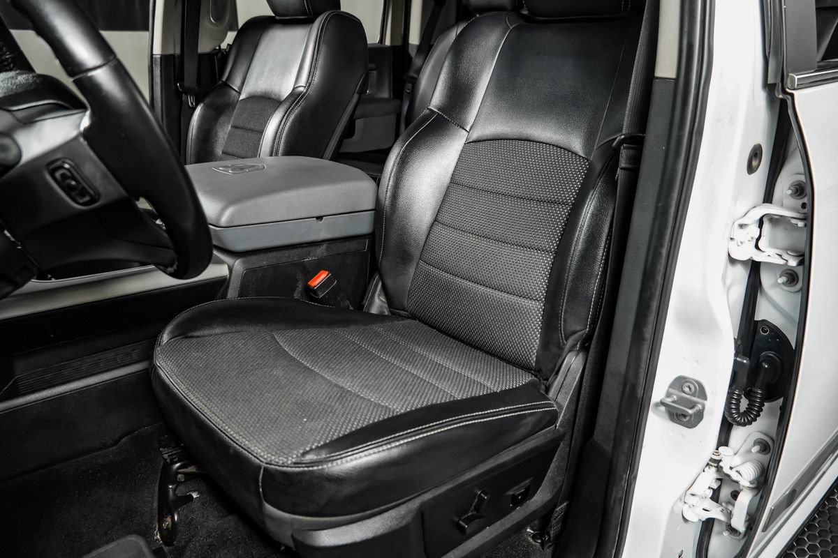 Used 2017 RAM 1500 SLT RWD image 29