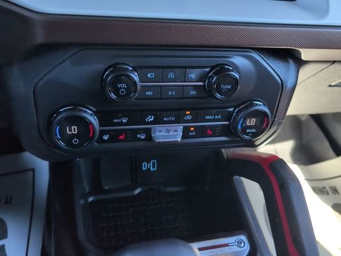 Used 2024 Ford Bronco Heritage Edition image 20