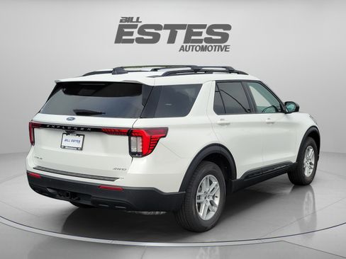 New 2026 Ford Explorer Active AWD/4WD image 4
