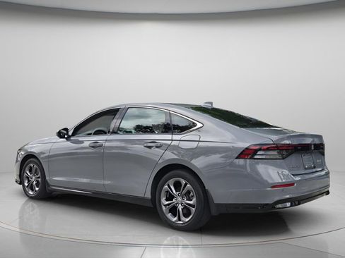 Used 2024 Honda Accord EX-L image 8