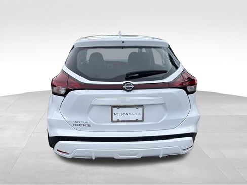 Used 2025 Nissan Kicks Play S FWD image 6