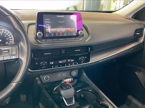 Used 2021 Nissan Rogue SV FWD image 10