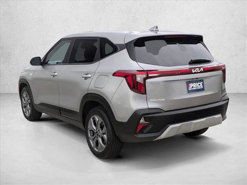 Used 2024 Kia Seltos LX image 8