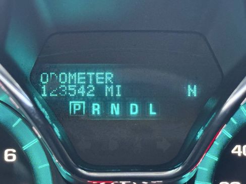 Used 2017 Chevrolet Traverse Premier FWD image 16