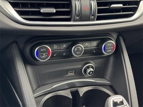 New 2025 Alfa Romeo Stelvio Sprint image 16