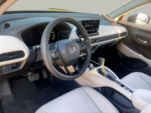 Used 2025 Honda HR-V LX image 15