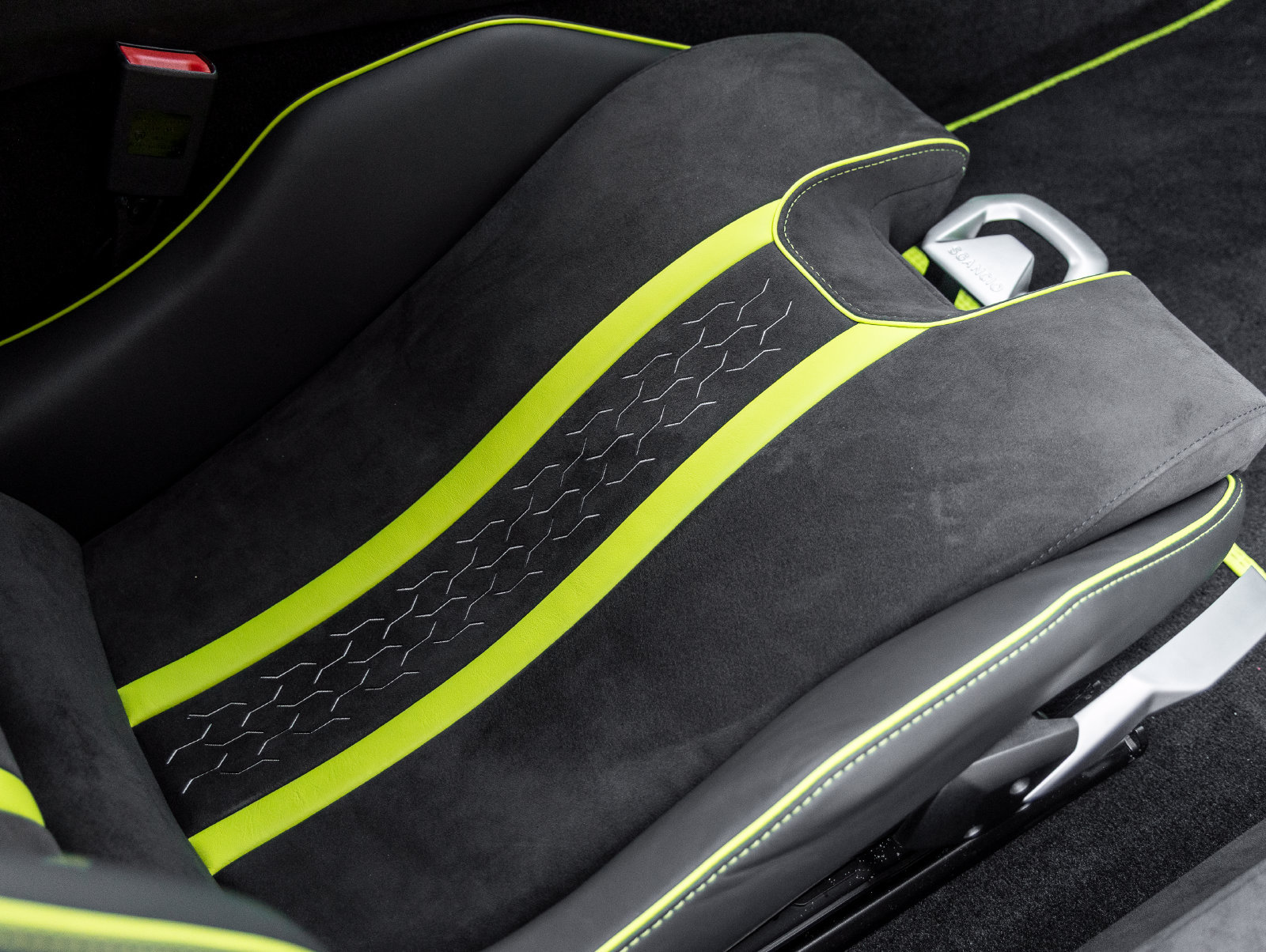 Used 2024 Lamborghini Huracan Tecnica RWD image 40