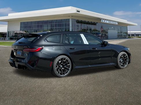 New 2026 BMW M5 Touring image 11