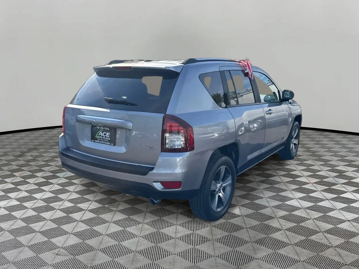 Used 2016 Jeep Compass High Altitude AWD/4WD image 5