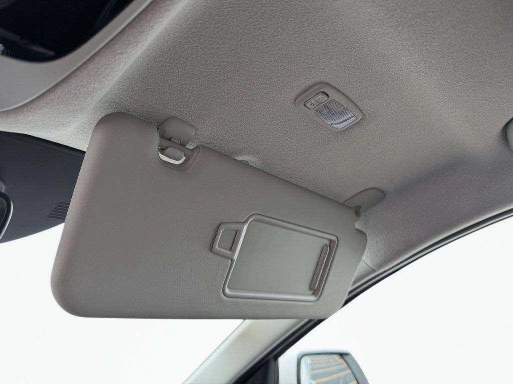 Certified 2025 Kia Niro Wave w/ Wave Preserve Package FWD image 36