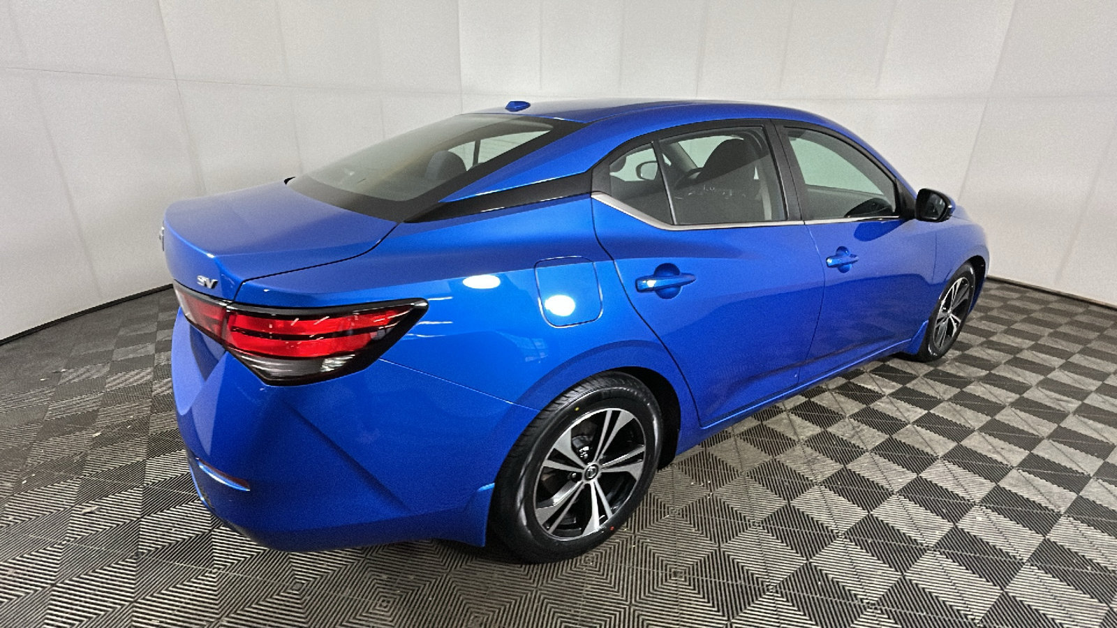 Used 2020 Nissan Sentra SV FWD image 3