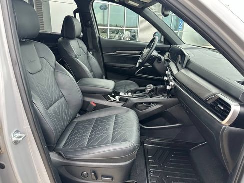 Used 2024 Kia Telluride EX X-Line AWD/4WD image 35