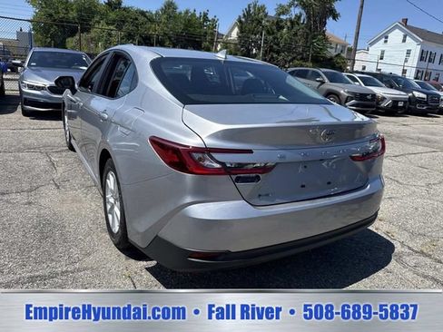 Used 2025 Toyota Camry LE FWD image 9