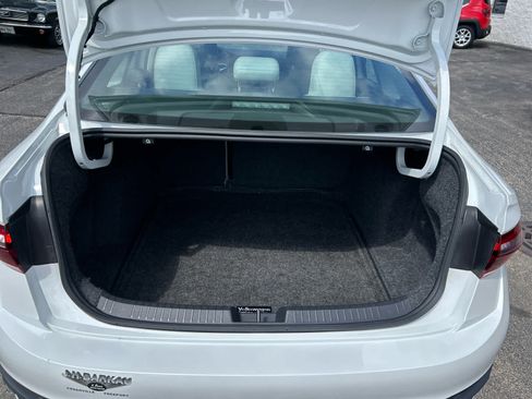 Used 2024 Volkswagen Jetta SE w/ Black Wheel Package FWD image 23