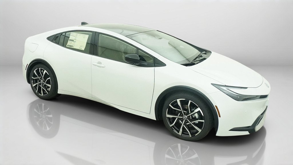 New 2026 Toyota Prius Plug-In Hybrid FWD image 32