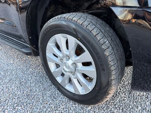 Used 2017 Toyota Sequoia Platinum image 17