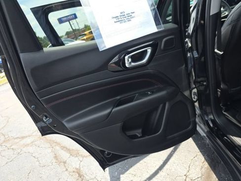 Used 2022 Jeep Compass Trailhawk w/ Trailhawk Elite Group AWD/4WD image 28