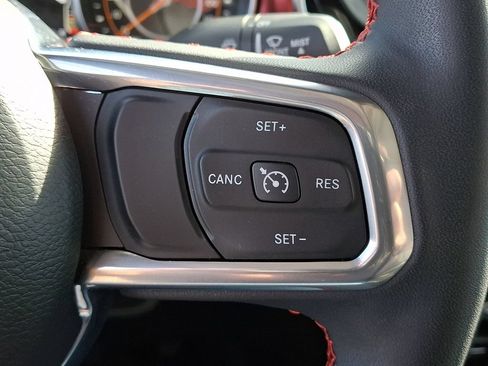Used 2023 Jeep Gladiator Rubicon w/ Cold Weather Group AWD/4WD image 23