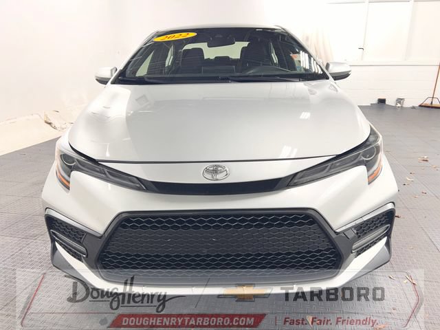 Used 2022 Toyota Corolla SE FWD image 2