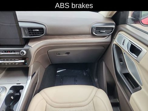 Used 2020 Ford Explorer Platinum w/ Premium Technology Package image 25