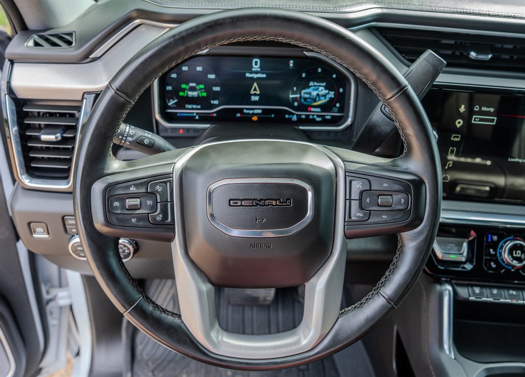 Used 2024 GMC Sierra 2500 Denali w/ Denali Reserve Package AWD/4WD image 15