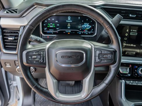 Used 2024 GMC Sierra 2500 Denali w/ Denali Reserve Package AWD/4WD image 15