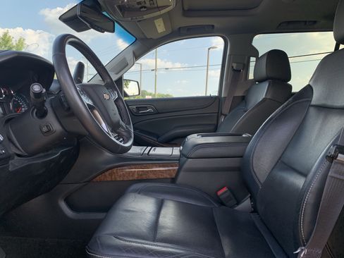 Used 2015 Chevrolet Suburban LTZ AWD/4WD image 16