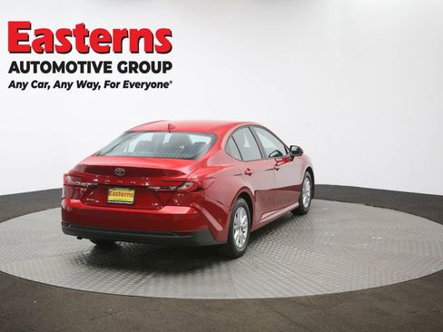 Used 2025 Toyota Camry LE FWD image 39