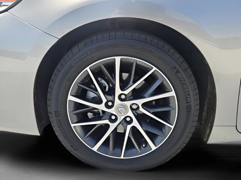 Used 2017 Lexus ES 350 image 31