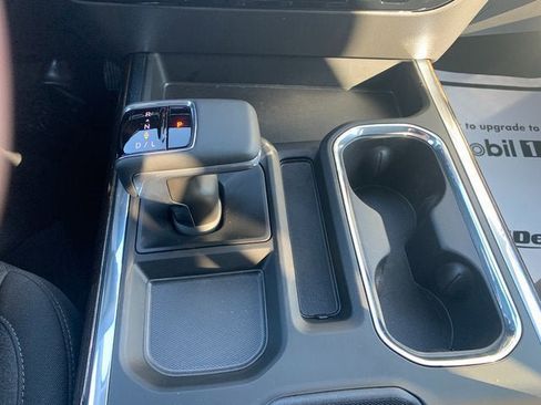 New 2025 GMC Sierra 1500 Elevation image 23