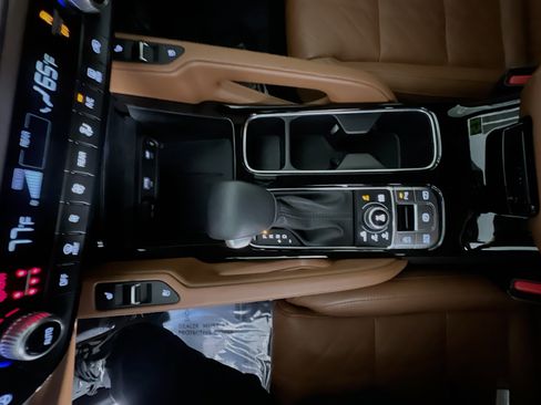 Used 2025 Kia Telluride SX Prestige X-Line image 25