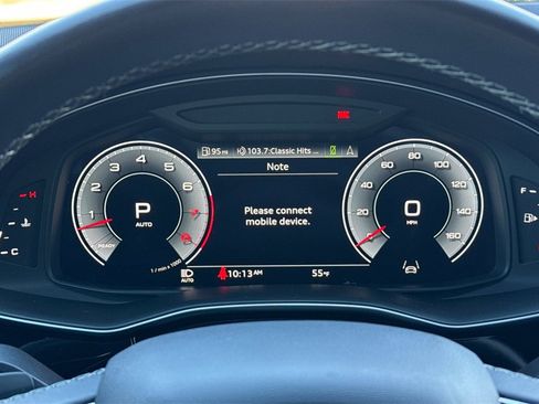 Used 2022 Audi Q8 Premium Plus image 24