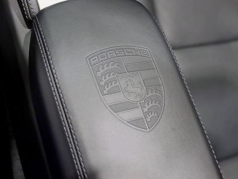 Used 2022 Porsche 718 Boxster RWD image 30