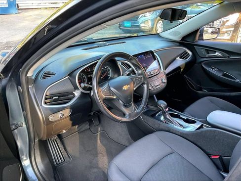 Used 2021 Chevrolet Malibu RS FWD image 8