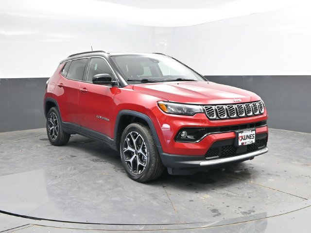 Used 2026 Jeep Compass Limited w/ Mopar All Weather Package AWD/4WD image 4