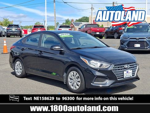 Used 2022 Hyundai Accent SE FWD image 1