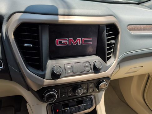 Used 2023 GMC Acadia Denali AWD/4WD image 8