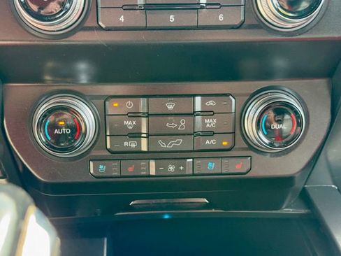 Used 2019 Ford F150 Lariat w/ Equipment Group 502A Luxury AWD/4WD image 24