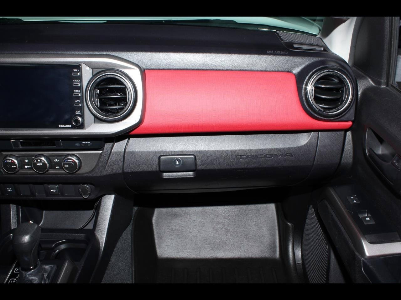 Used 2021 Toyota Tacoma SR5 RWD image 16