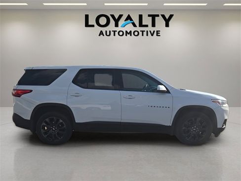 Used 2021 Chevrolet Traverse RS image 6