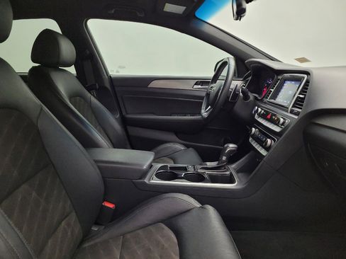 Used 2018 Hyundai Sonata Sport image 21