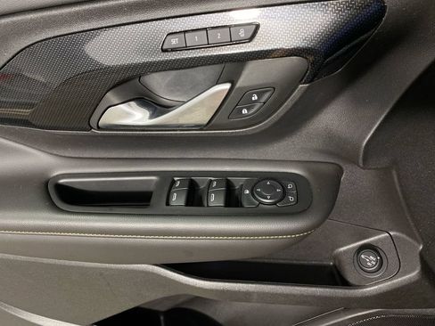 Certified 2024 GMC Terrain AT4 w/ Infotainment Package II AWD/4WD image 13