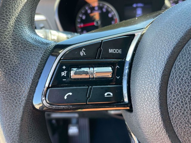 Used 2020 Kia Optima LX FWD image 28